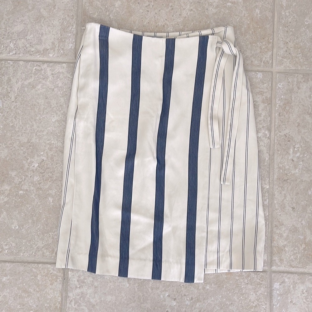 Jason Wu Grey asymmetrical wrap skirt womens size 6, summer staple, navy/baige